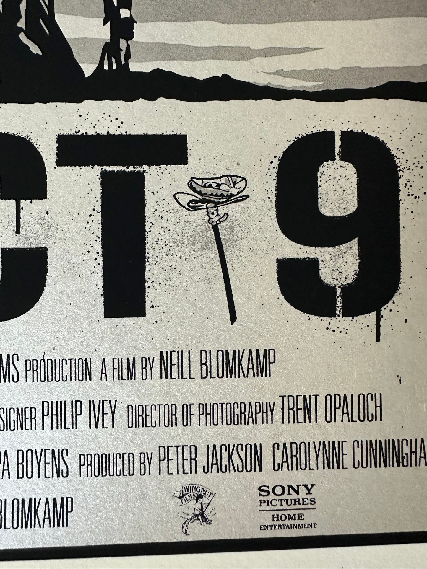 New Flesh - District 9 18x24 movie poster - detail image 4