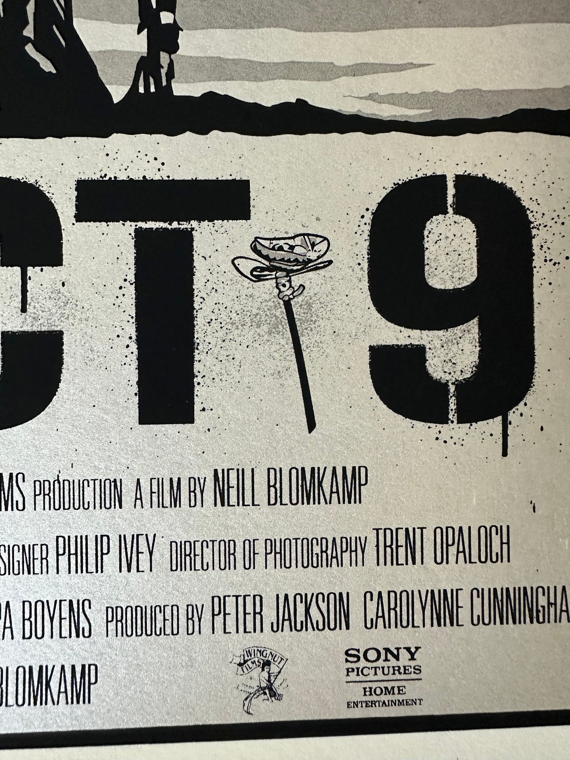 New Flesh - District 9 18x24 movie poster - detail image 4